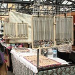 Verkaufsstand mit Schmuck