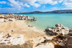 Strand der griechischen Insel Paros