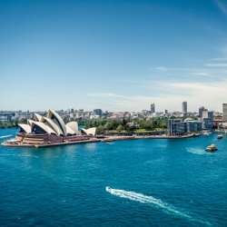 Blick auf die Sydney Opera und die Harbor Bridge